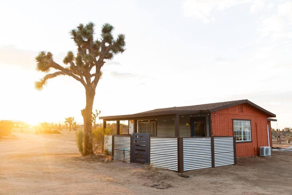 Cryptic Cabin-Tranquil Bohemian Getaway W/Hot Tub Yucca Valley Eksteriør bilde