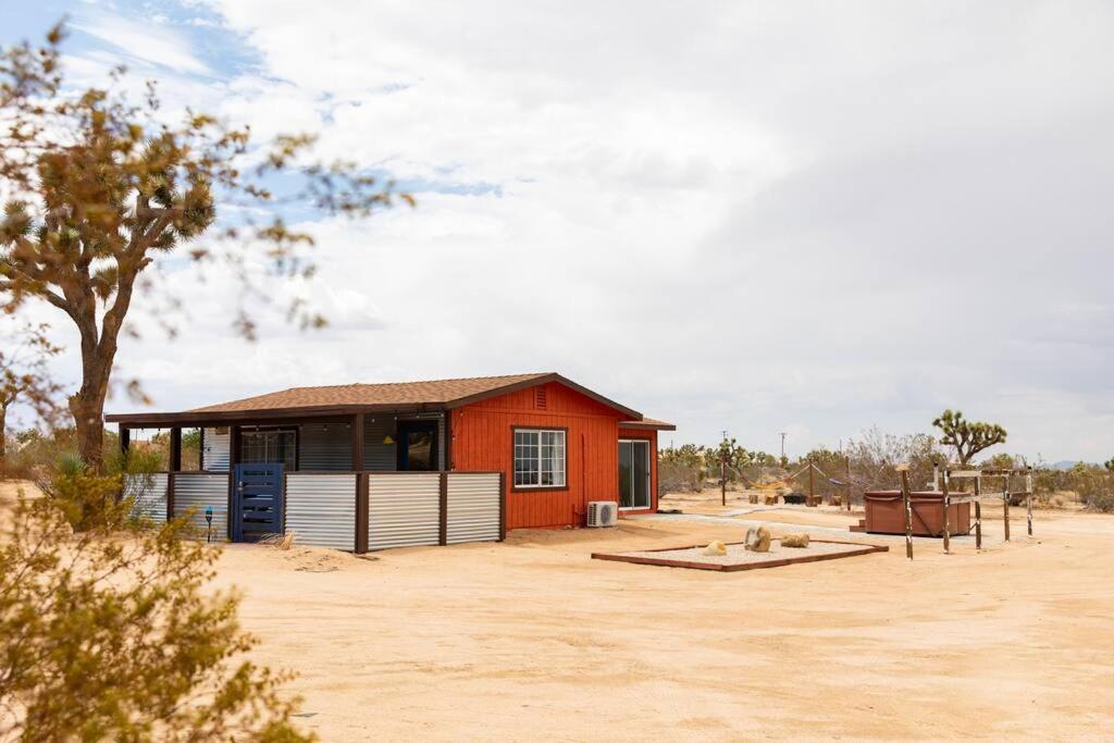 Cryptic Cabin-Tranquil Bohemian Getaway W/Hot Tub Yucca Valley Eksteriør bilde